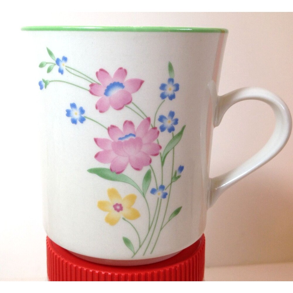 Sango #8499 Fresh Flowers Tea / Coffee Cup design by Joan Luntz